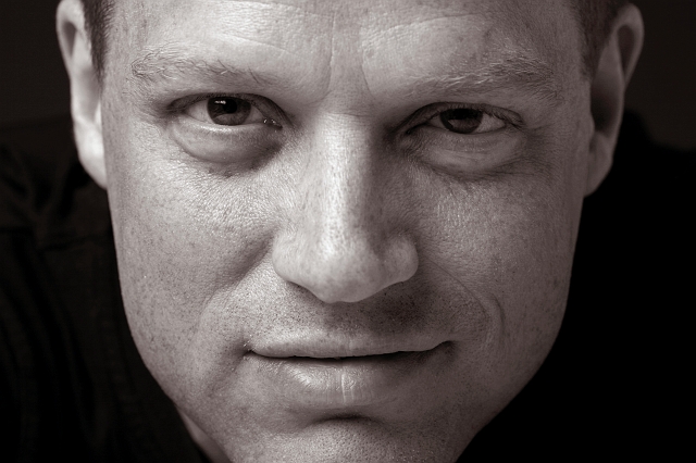 5s.jpg - Portrait taken at  LICHTBLICKstudio 